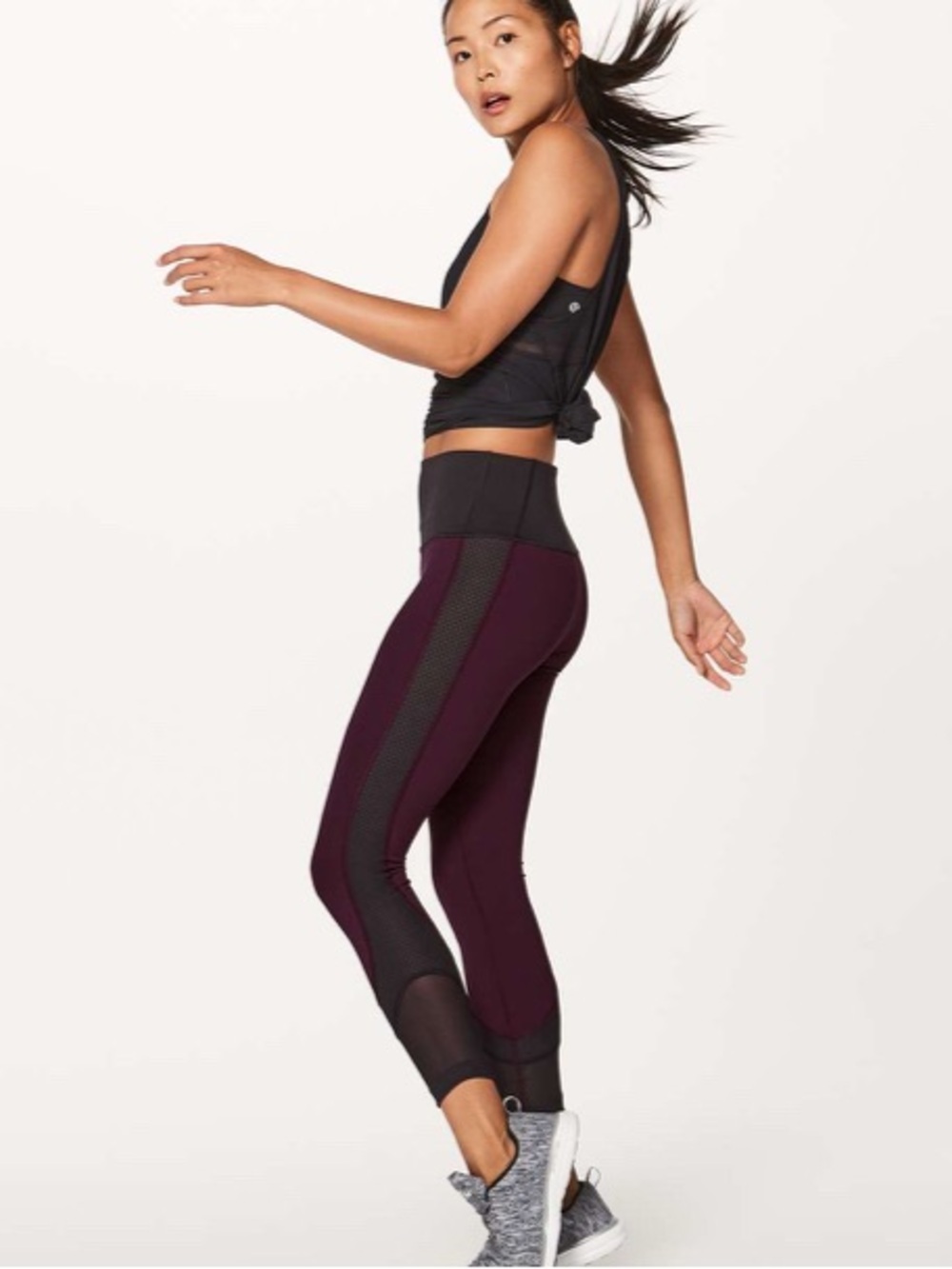 lululemon athletica Plum Leggings with Black Mesh Panels Size 6 EUC